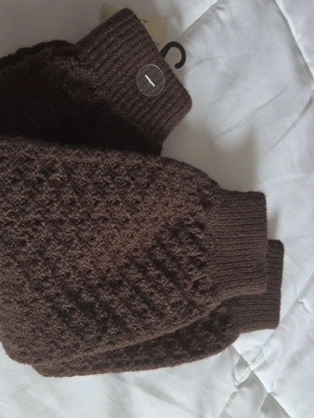 Cato textured open